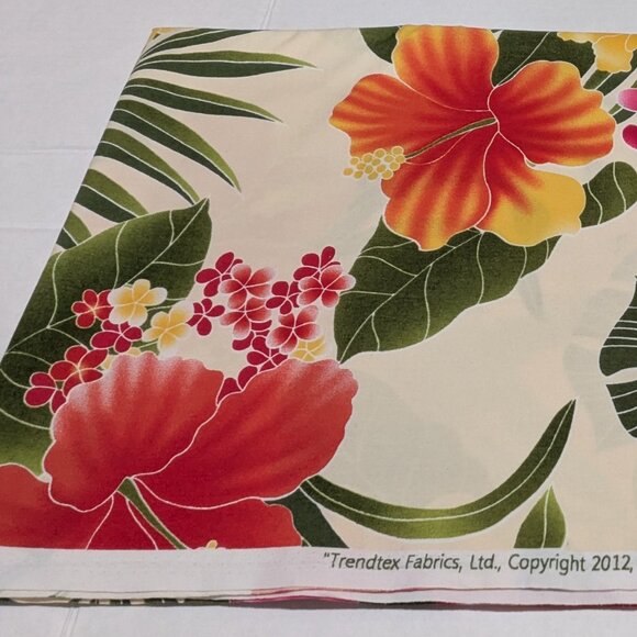 Trendex Fabrics Tropical Flower Pattern KK-017 - 44" x 80" - Picture 4 of 4